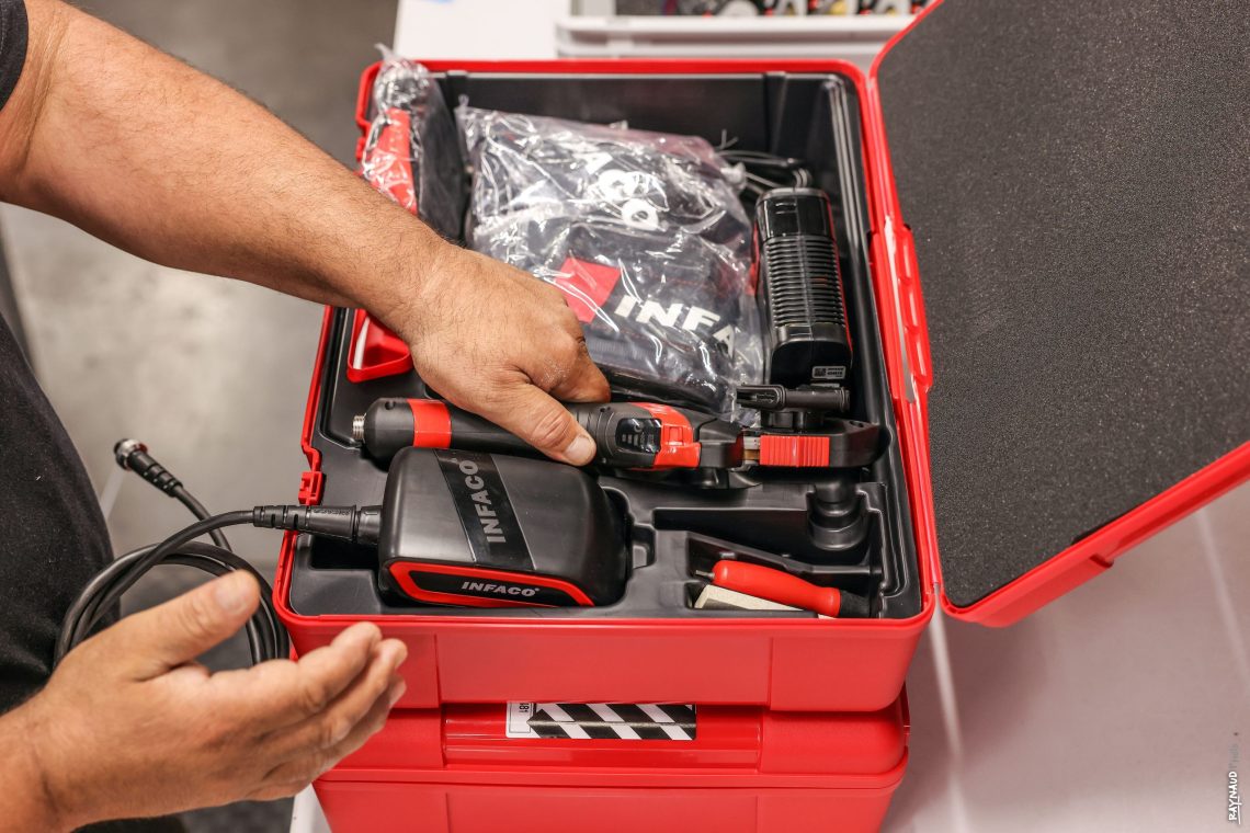 Valigetta completa per forbici elettriche professionali F3020 - INFACO