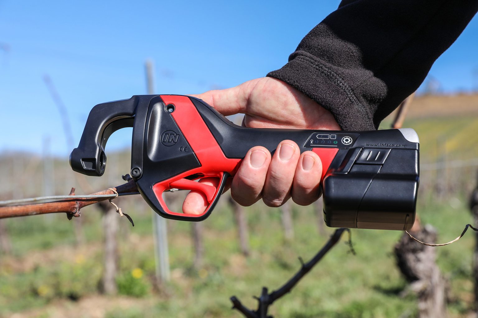 plieuse-electrique-at1000