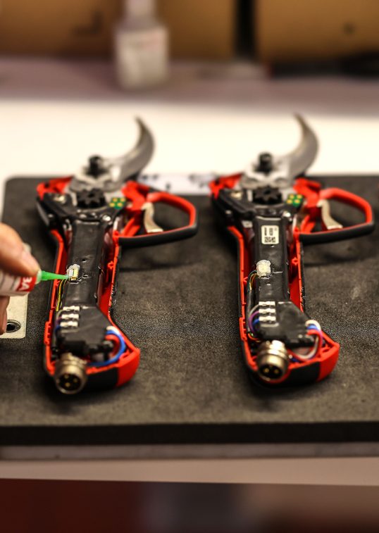 Révisions des sécateurs électriques F3020 - INFACO