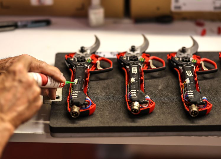 Révisions des sécateurs électriques F3020 - INFACO