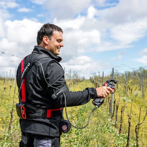 Attacher AT100036 with back waistcoat Attacher AT100036 with back waistcoat